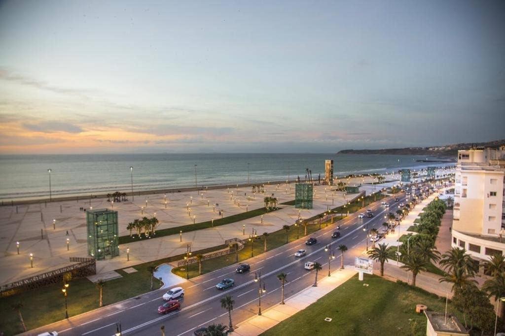 Vue Sur Mer Avec 2 Terrasses - 100M² - Sur La Cote แทนเจียร์ ภายนอก รูปภาพ